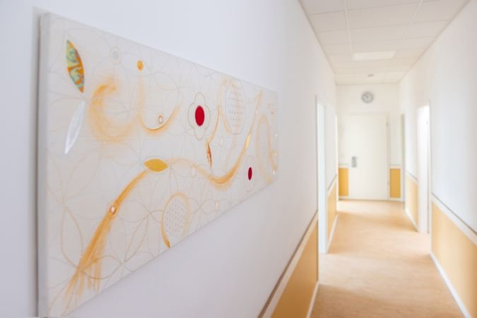 Flur mit Wandbild